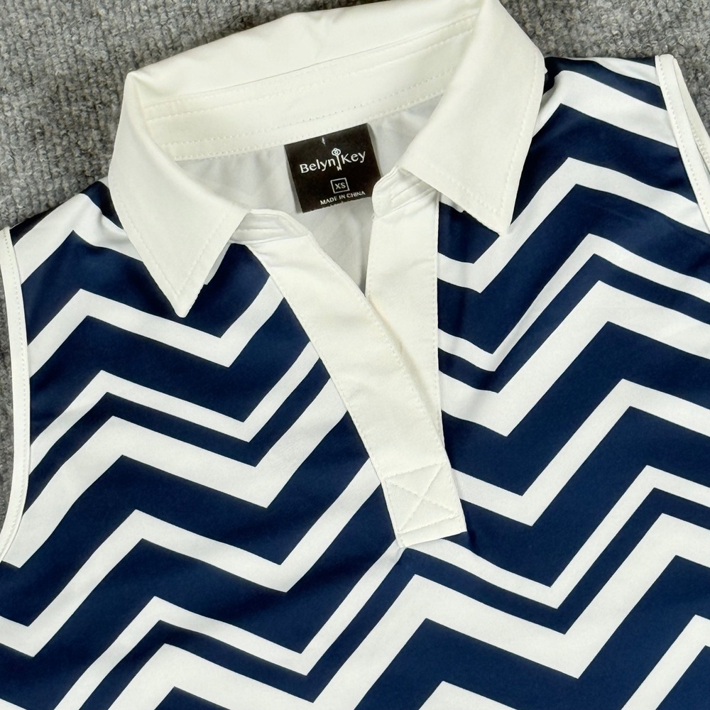 Belyn Key XS Sleeveless Golf Polo Shirt Navy Blue Chevron Print Tennis Preppy